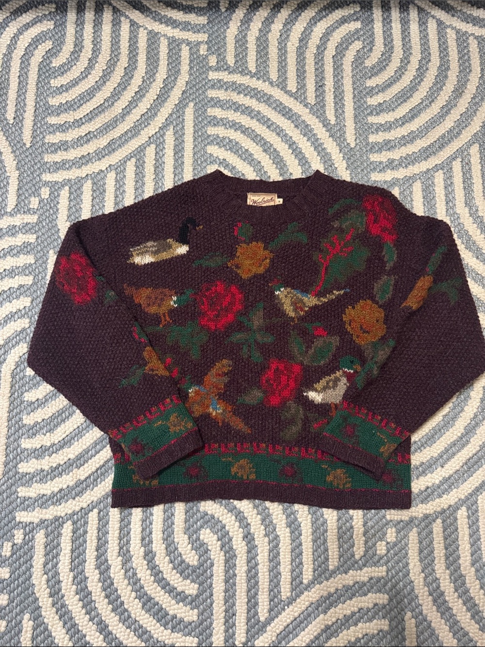 Vintage Woolrich Handknit Wool Sweater Birds Roses Eggplant M